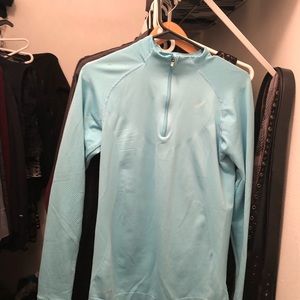 Nike dri fit women’s Iong sleeve shirt